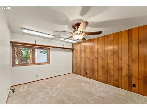 1525 Kendall Street Roseburg OR 97471