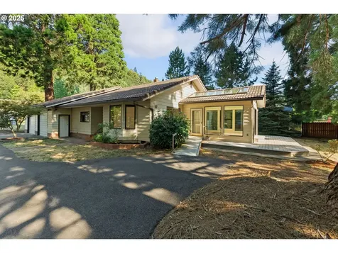 1525 Kendall Street Roseburg OR 97471