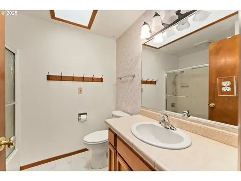 1525 Kendall Street Roseburg OR 97471