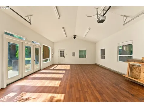 1525 Kendall Street Roseburg OR 97471
