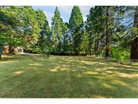 1525 Kendall Street Roseburg OR 97471