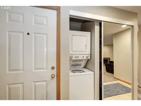 5150 NW Neakahnie Avenue Portland OR 97229
