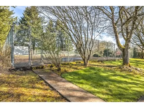 5150 NW Neakahnie Avenue Portland OR 97229