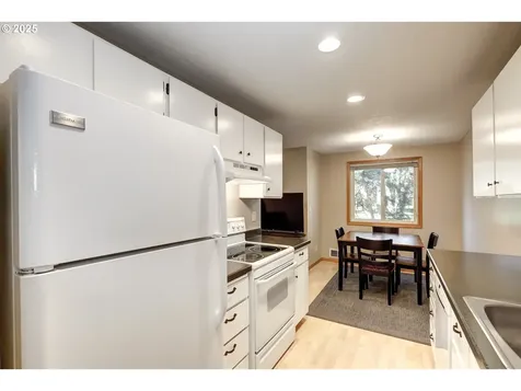 5150 NW Neakahnie Avenue Portland OR 97229