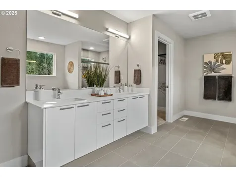1116 NW 151st Street Vancouver WA 98685