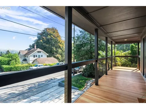 905 SE 73rd Avenue Portland OR 97215