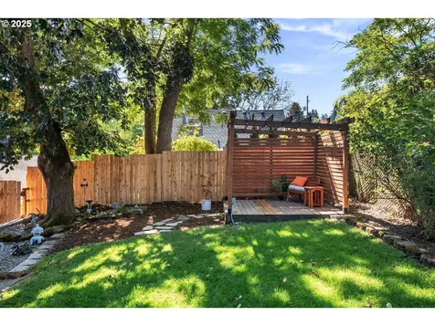 905 SE 73rd Avenue Portland OR 97215