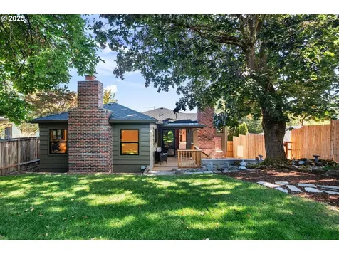 905 SE 73rd Avenue Portland OR 97215
