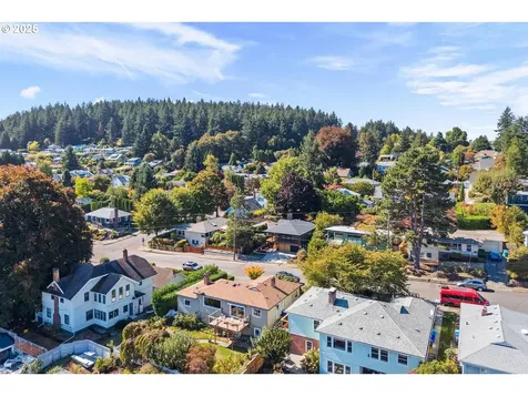 905 SE 73rd Avenue Portland OR 97215