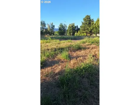 2075 NE 240th Avenue Wood Village OR 97060