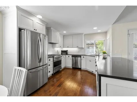 16907 SE 27th Street Vancouver WA 98683