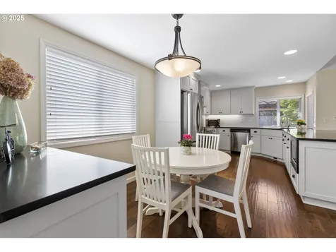 16907 SE 27th Street Vancouver WA 98683