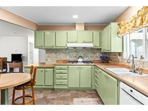 85676 Manchester Lane Eugene OR 97405