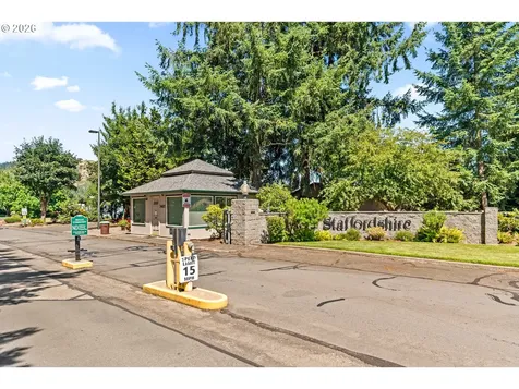 85676 Manchester Lane Eugene OR 97405