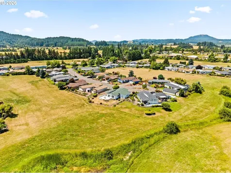 85676 Manchester Lane Eugene OR 97405