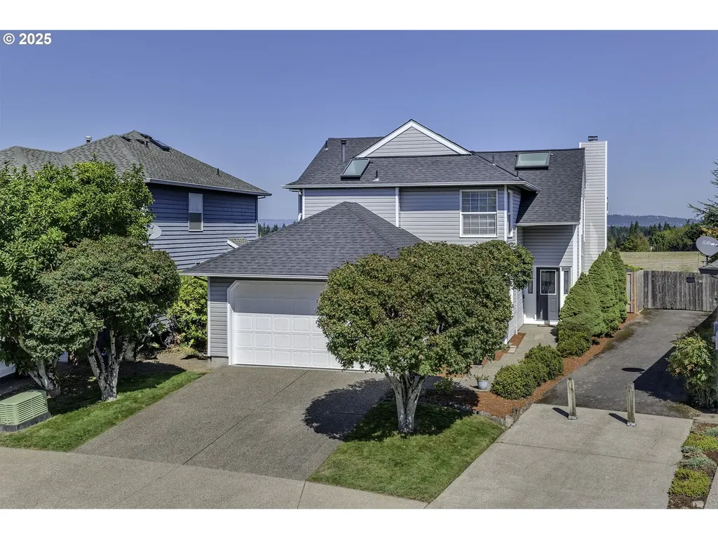 8895 SW Iowa Drive Tualatin OR 97062