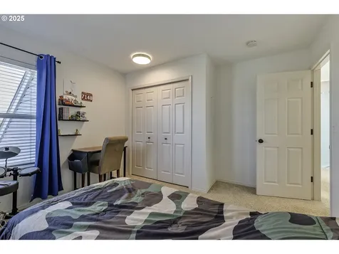 8895 SW Iowa Drive Tualatin OR 97062