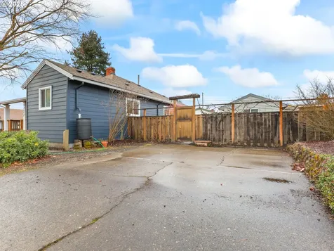 4727 SE 86th Court Portland OR 97266