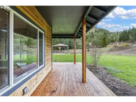 302 Scott Road Oakland OR 97462
