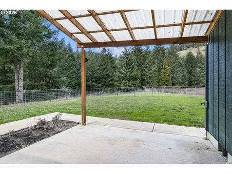 302 Scott Road Oakland OR 97462