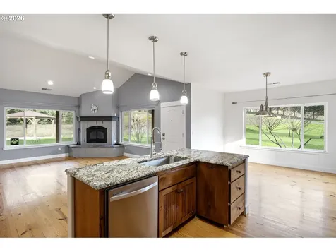 302 Scott Road Oakland OR 97462