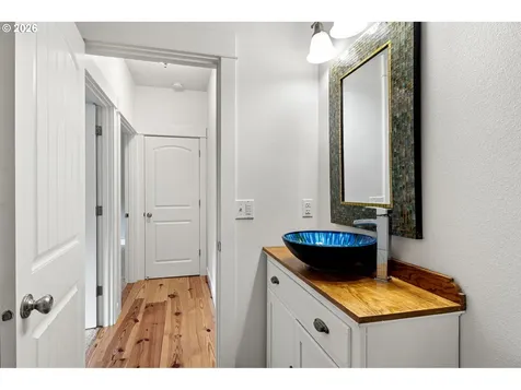 302 Scott Road Oakland OR 97462