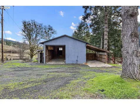 302 Scott Road Oakland OR 97462