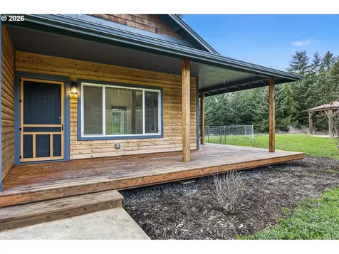 302 Scott Road Oakland OR 97462