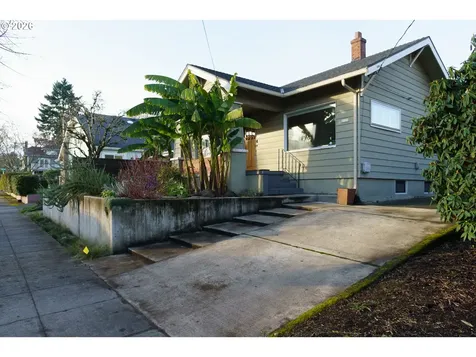 1125 SE Boise Street Portland OR 97202
