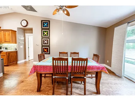 24945 Oak Lane Elmira OR 97437