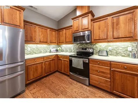 24945 Oak Lane Elmira OR 97437