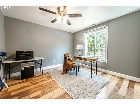 24945 Oak Lane Elmira OR 97437