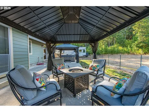 24945 Oak Lane Elmira OR 97437
