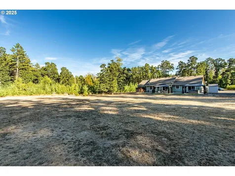 24945 Oak Lane Elmira OR 97437