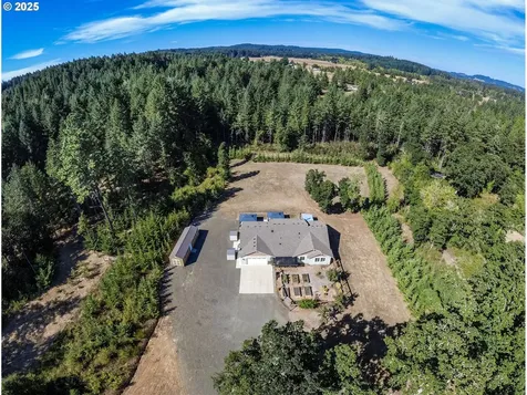 24945 Oak Lane Elmira OR 97437