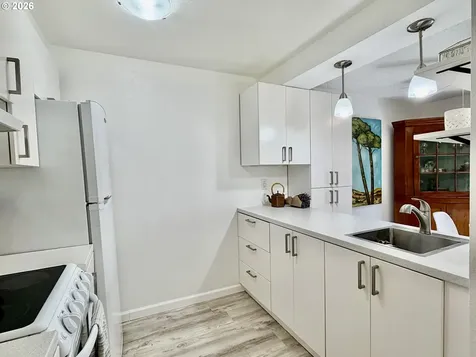 44 Eagle Crest Drive Lake Oswego OR 97035