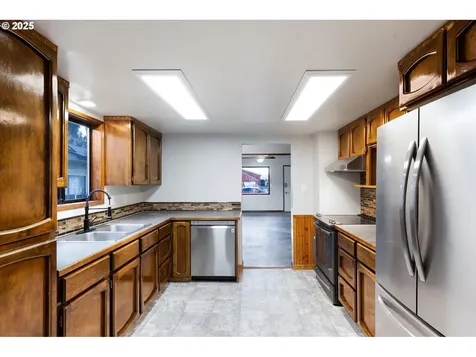 3004 Oak Street Longview WA 98632