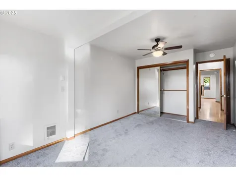 3004 Oak Street Longview WA 98632