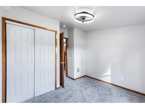 3004 Oak Street Longview WA 98632