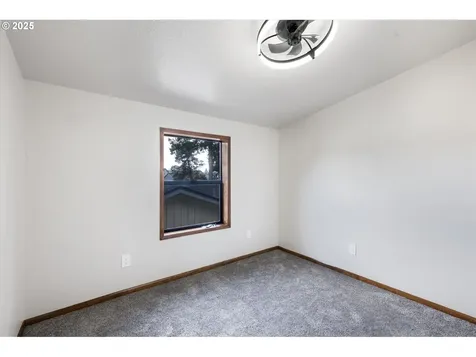 3004 Oak Street Longview WA 98632