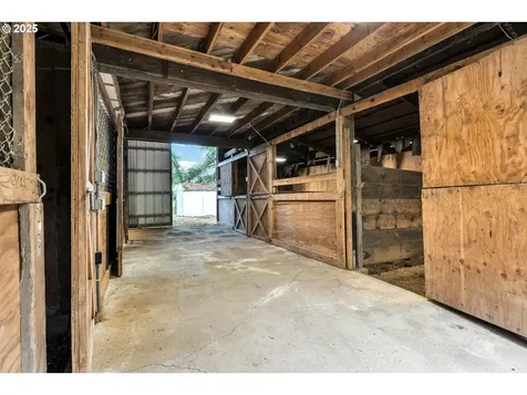 33300 SE Rainbow Road Estacada OR 97023