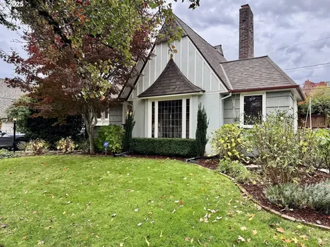 4428 NE Royal Court Portland OR 97213