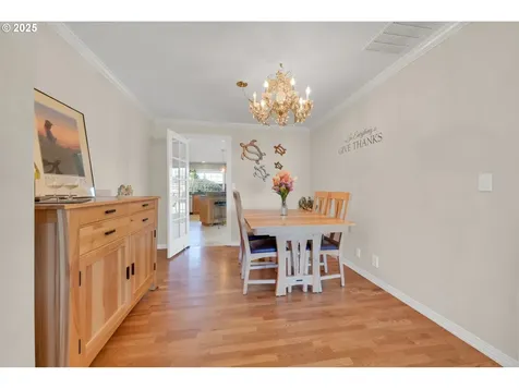 275 Allen Avenue Springfield OR 97477