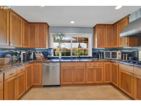 275 Allen Avenue Springfield OR 97477
