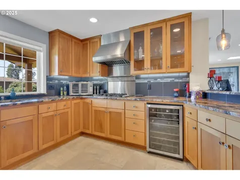 275 Allen Avenue Springfield OR 97477