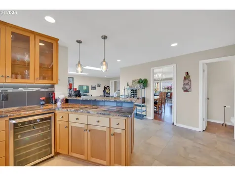 275 Allen Avenue Springfield OR 97477