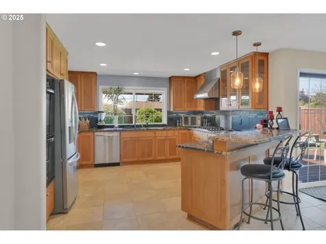 275 Allen Avenue Springfield OR 97477