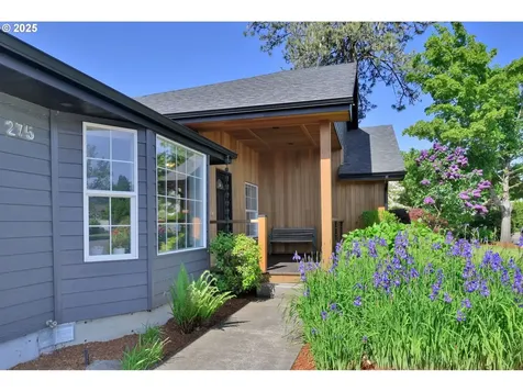275 Allen Avenue Springfield OR 97477