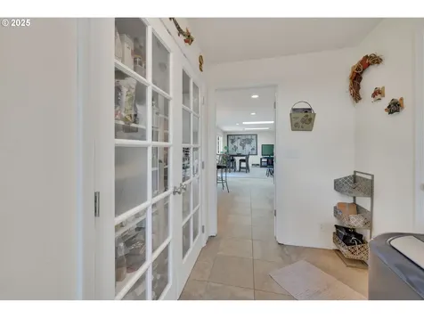 275 Allen Avenue Springfield OR 97477