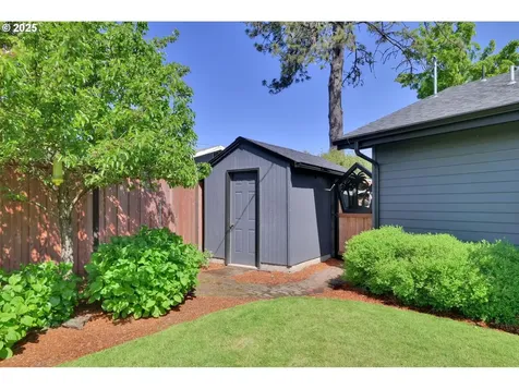 275 Allen Avenue Springfield OR 97477